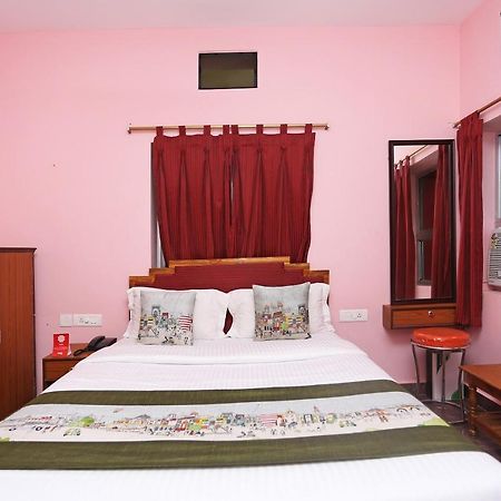 Oyo Hotel Balaram Palace Puri Bagian luar foto