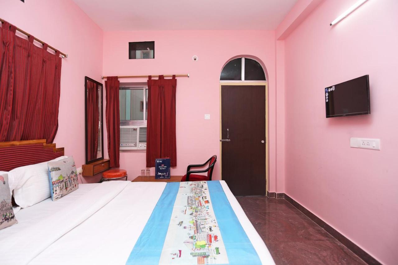 Oyo Hotel Balaram Palace Puri Bagian luar foto
